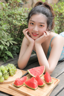 李莉娜